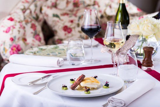 Restaurant at Summer Lodge